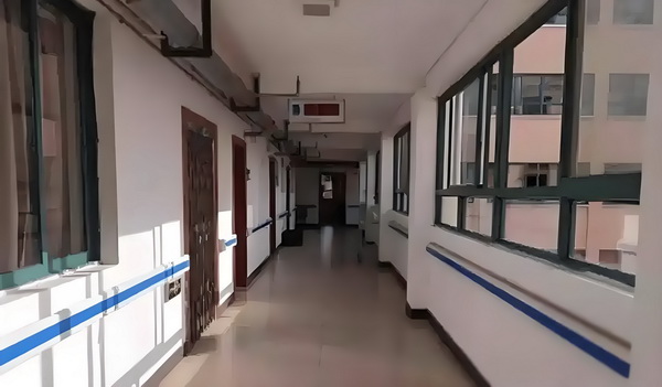 《南京照相馆》很好，能爆！